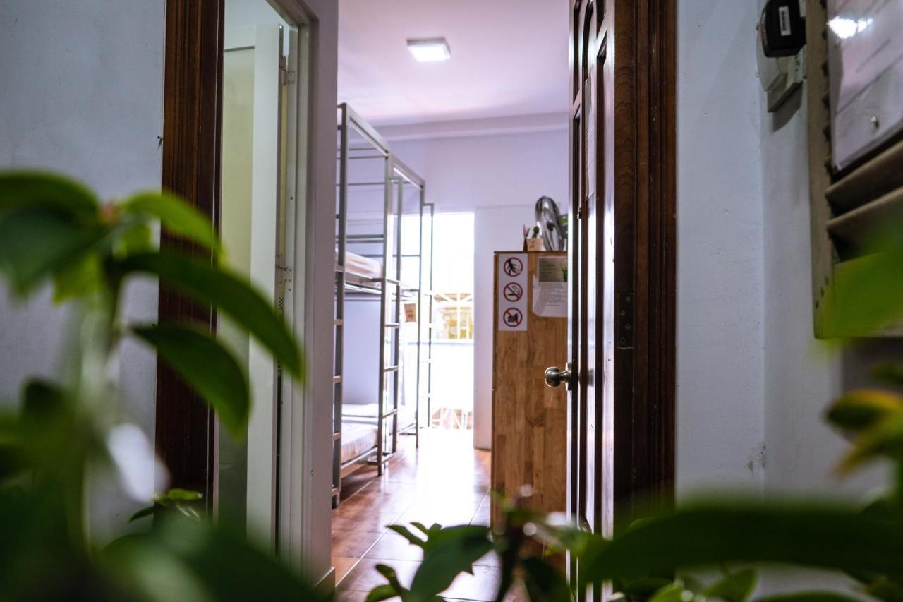The Crib Vietnam Hostel Хошимин Екстериор снимка